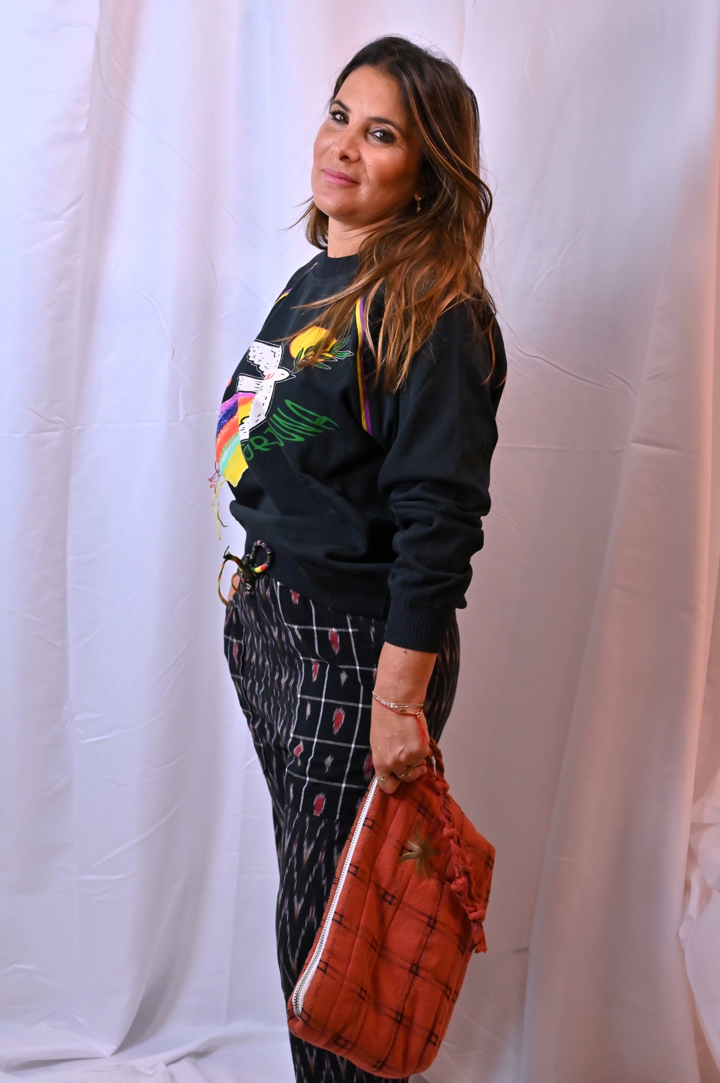 CHACHA RED POUCHE