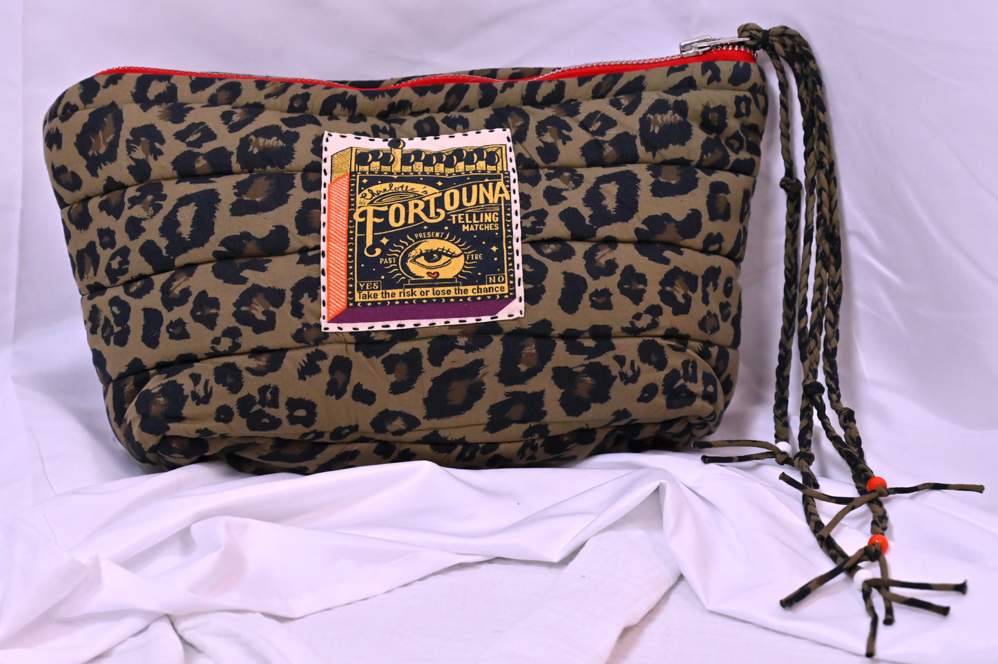 Pouch léopard hands of love