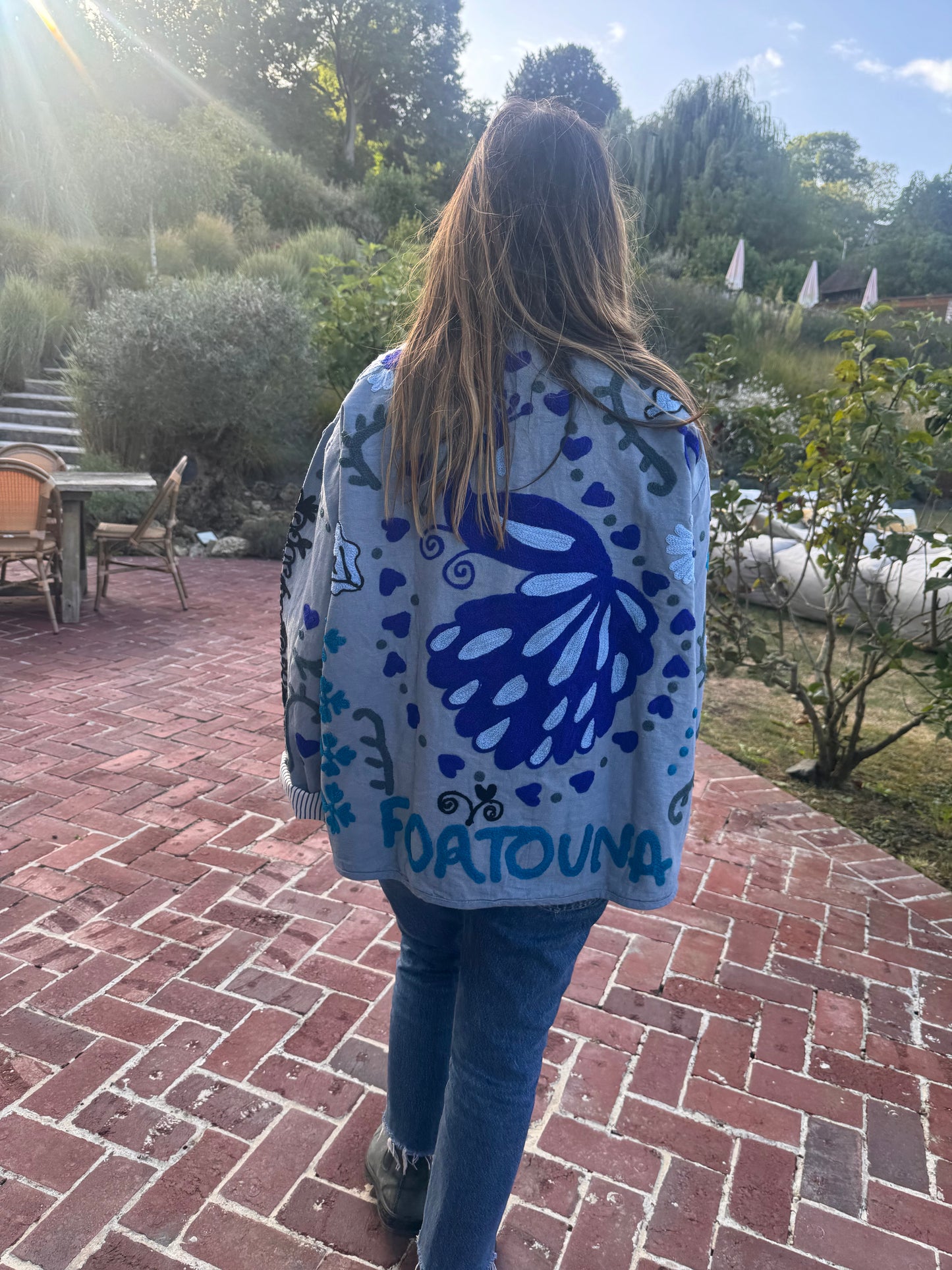 Veste brodée bleu PAON