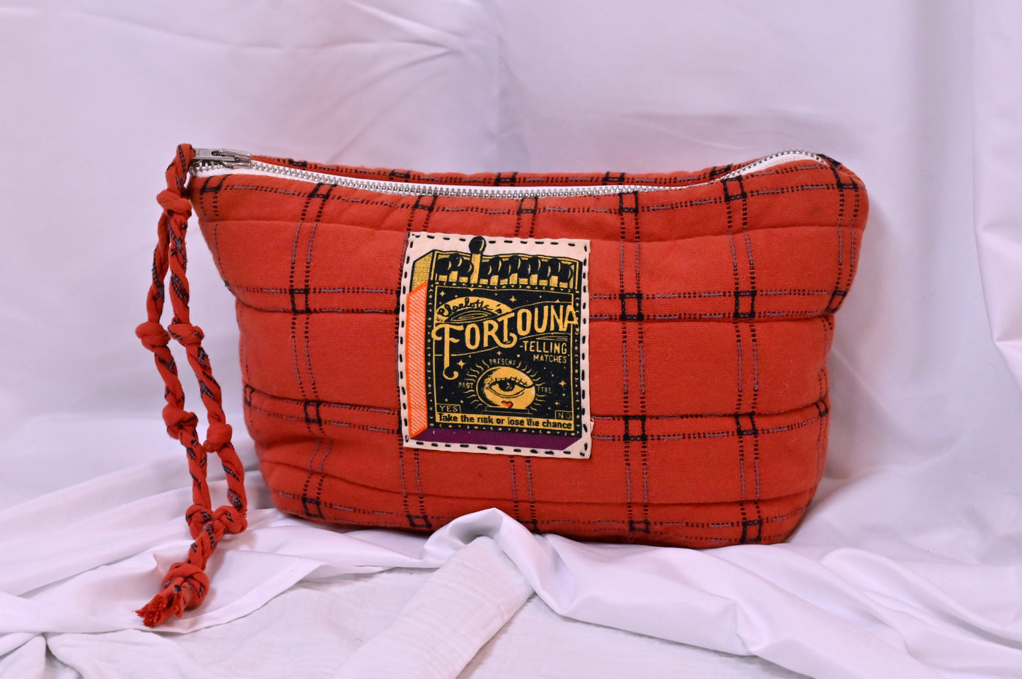 CHACHA RED POUCHE