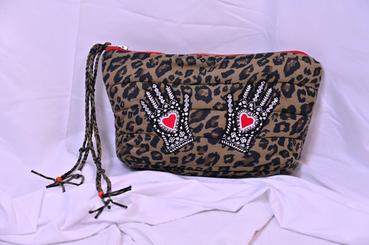 Pouch léopard hands of love