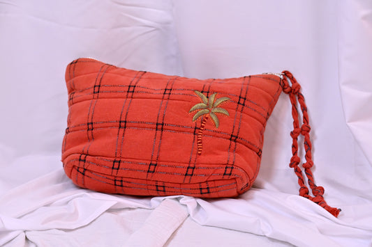 CHACHA RED POUCHE